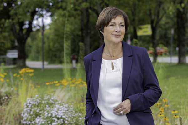 Maria Wirnitzer im Vaterstettener Bürgerpark