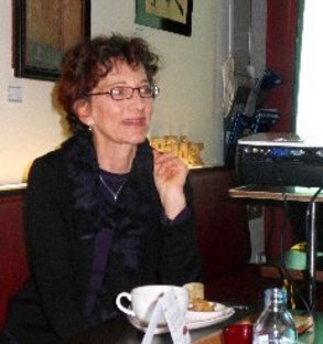 Referentin Bettina Goldner